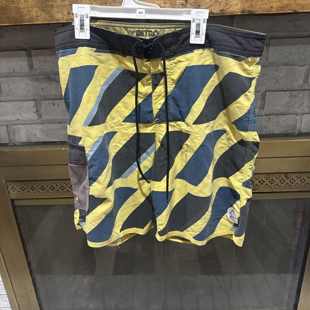 Men’s O’neill Retro Freak Board Shorts Size 34